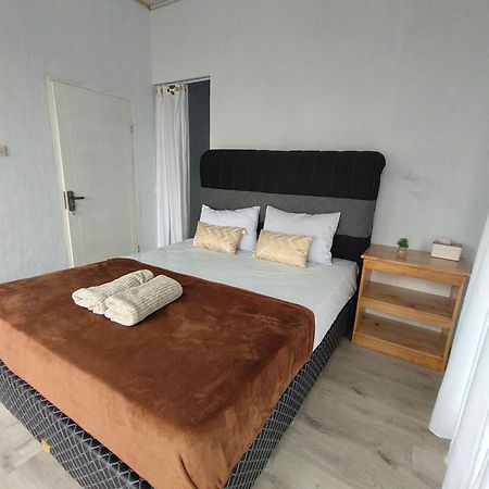 Stella Villa Ngurbloat Eksteriør bilde